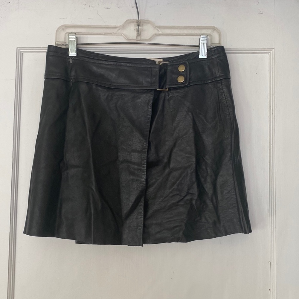 BLACK LEATHER MINI SKIRT